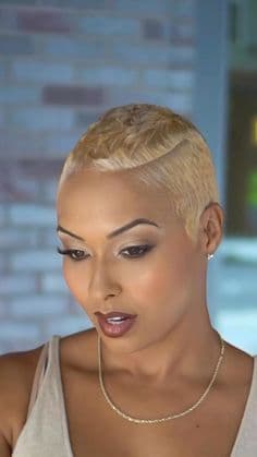 Forfait Coupe de cheveux Dame + Deux couches de Teinte