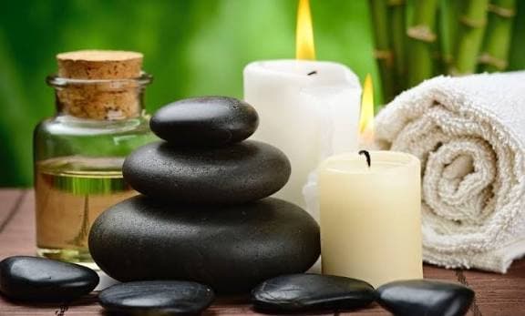 Massage aux pierres chaudes simple